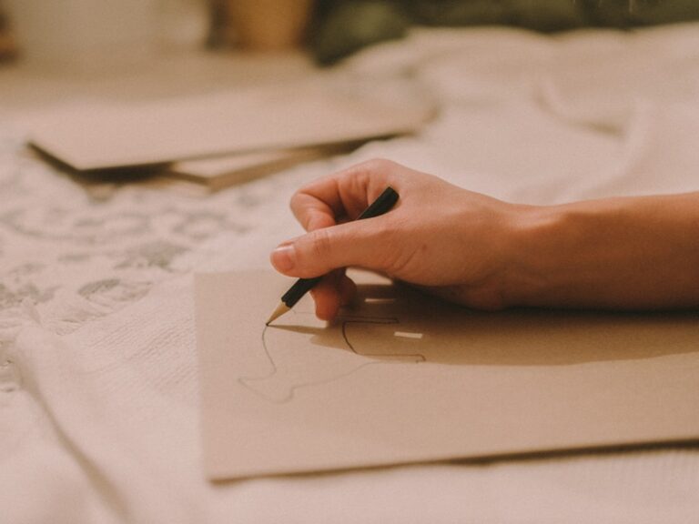 Praca jako projektant UX/UI: wyzwania i satysfakcja 1 Photo Wireframe sketch