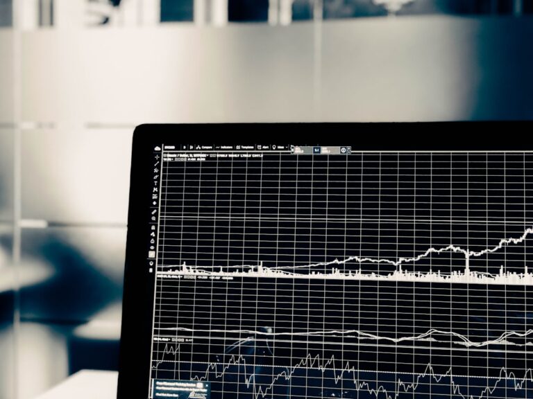 Akcje banków: dywidendy w 2021 1 Photo Stock market graph
